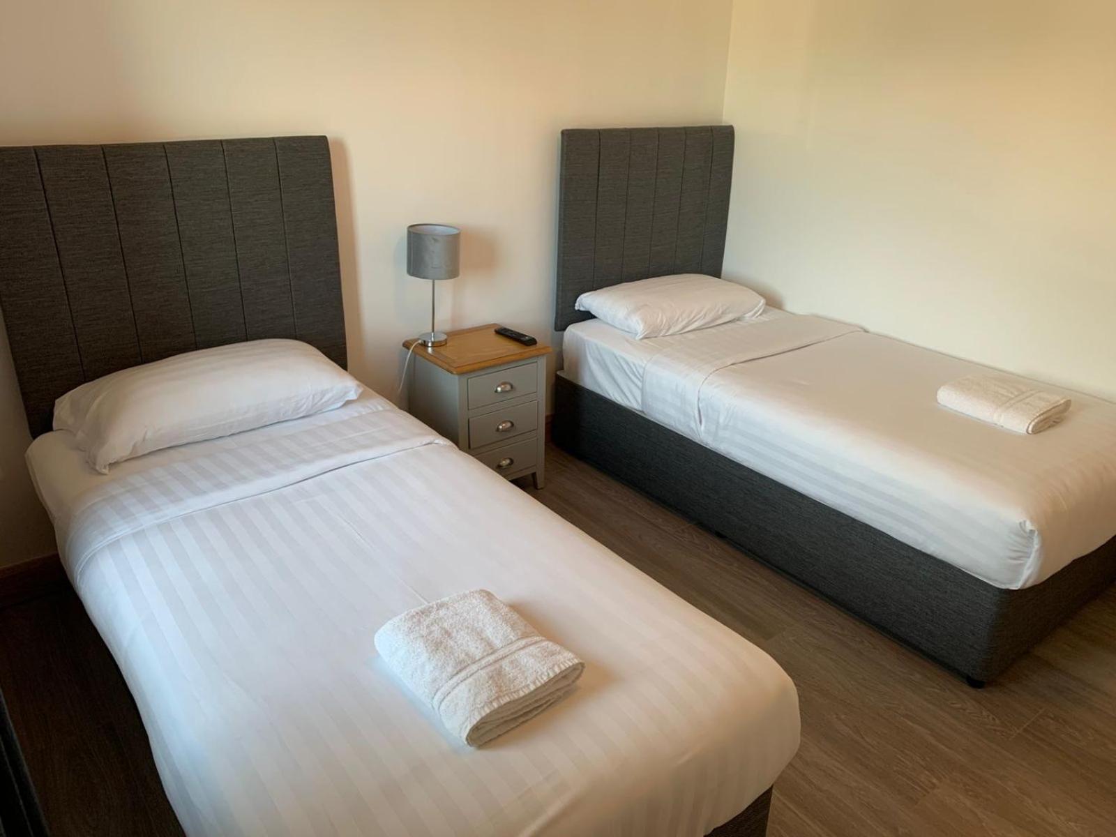 Port House Letterkenny Wild Atlantic Apartments ภายนอก รูปภาพ