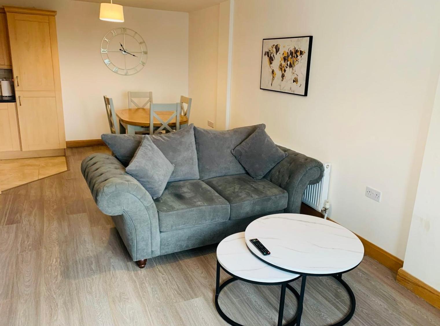 Port House Letterkenny Wild Atlantic Apartments ภายนอก รูปภาพ