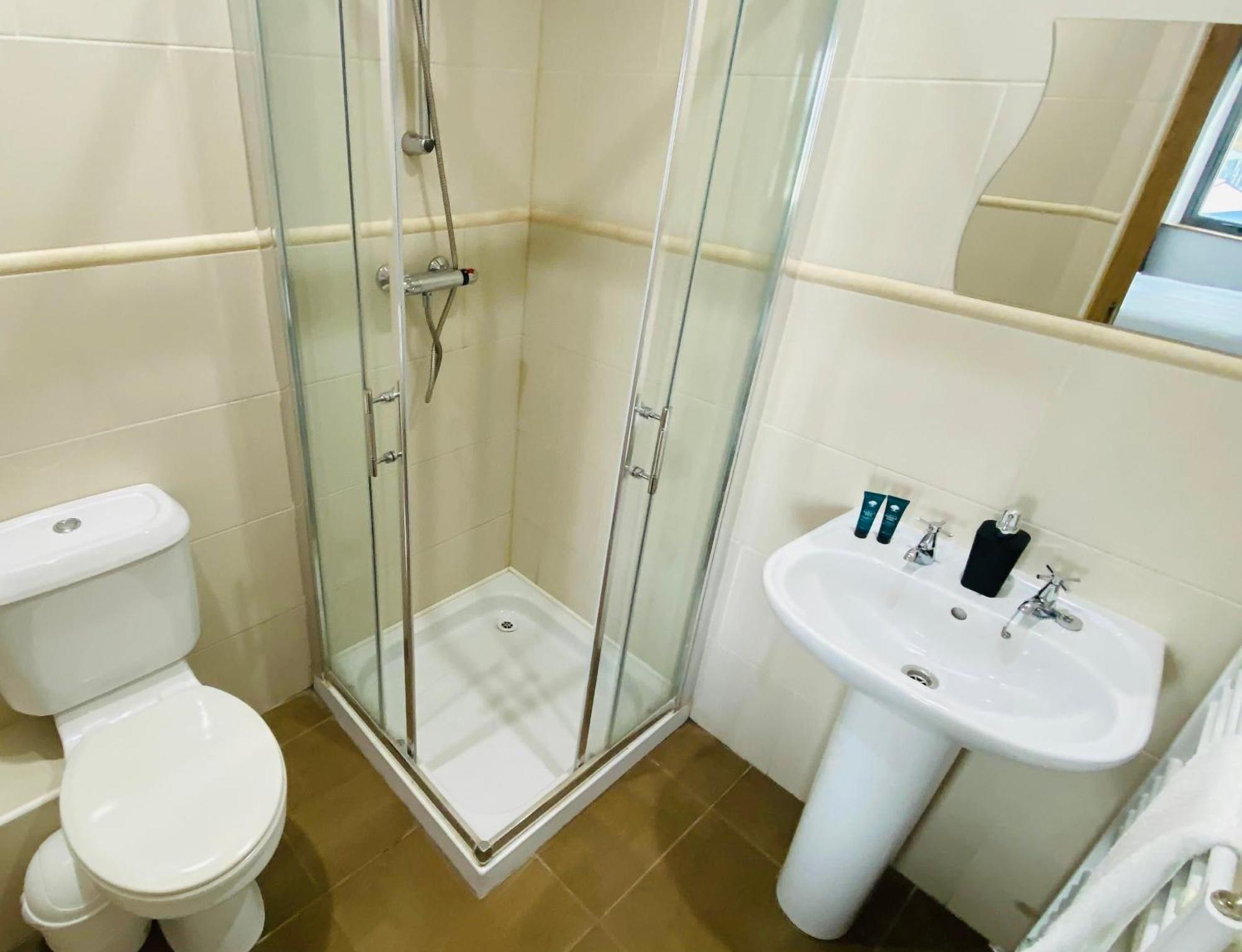 Port House Letterkenny Wild Atlantic Apartments ภายนอก รูปภาพ