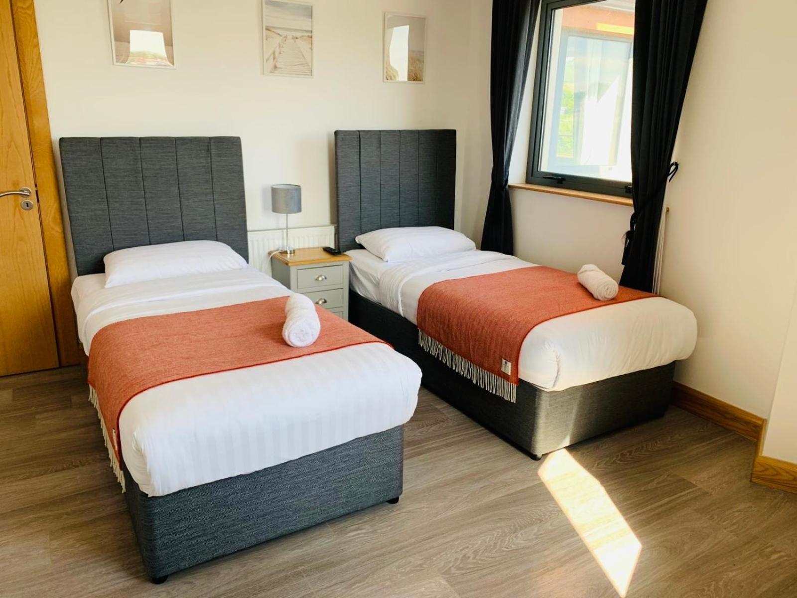 Port House Letterkenny Wild Atlantic Apartments ภายนอก รูปภาพ